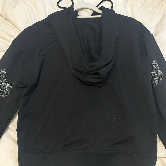 black zip-up hoodie with a hood and with butterflies - Picture 3 of 3